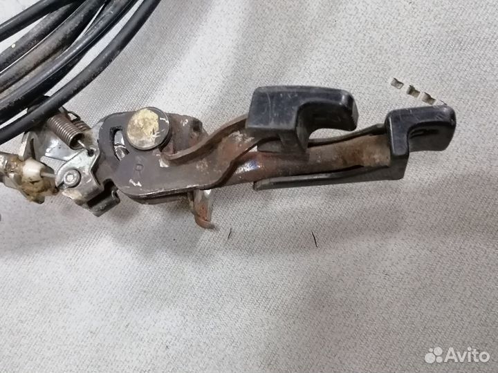 Трос крышки багаж, лючка бензоб.Mitsubishi Mirage