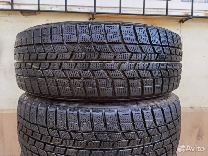 Goodyear Ice Navi 6 215/55 R17 99W