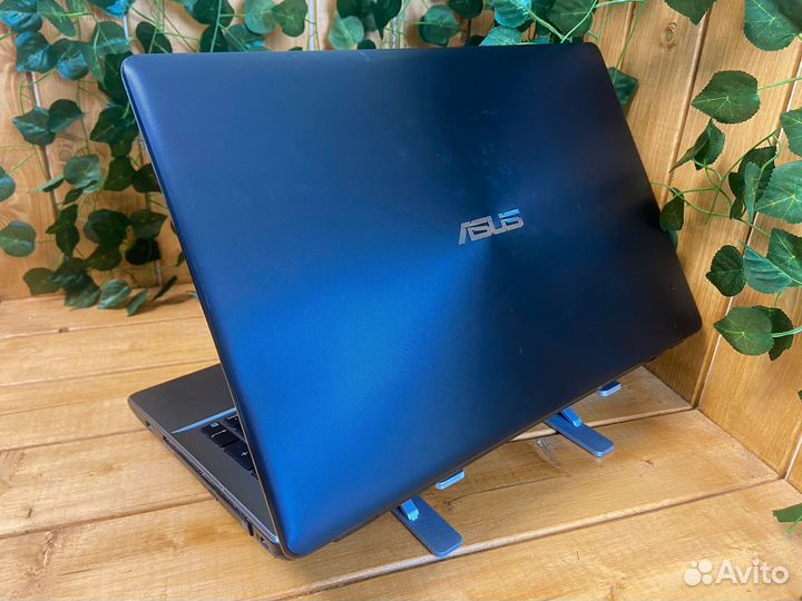 Шустрый надежный ноутбук Asus i3/6gb/SSD/15.6