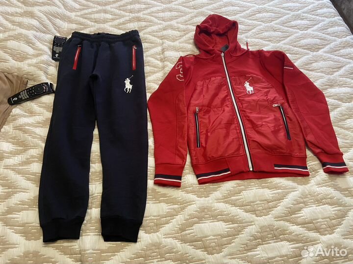 Костюм спортивный