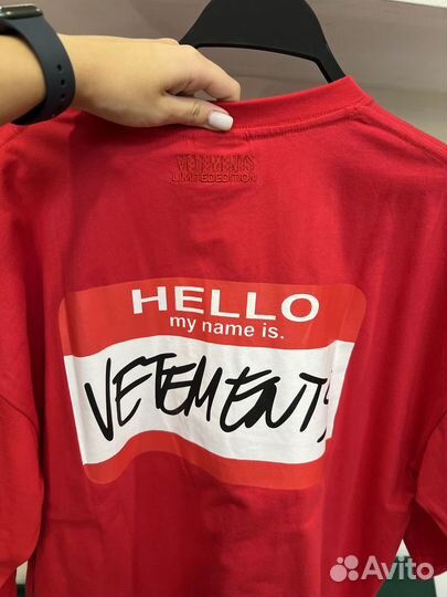 Футболка vetements