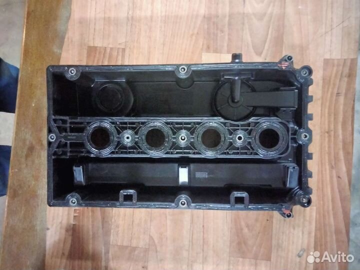 Клапанная крышка opel astra j 1.6