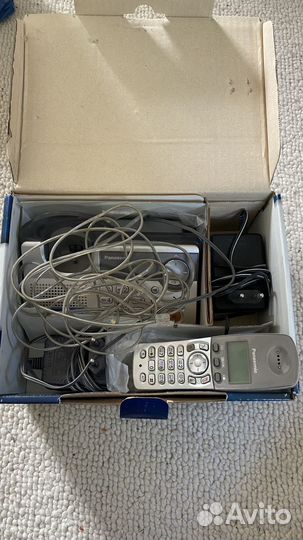 Беспроводной домашний телефон