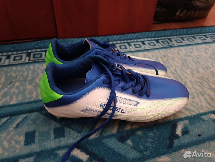 Футбольные бутсы 40 размер