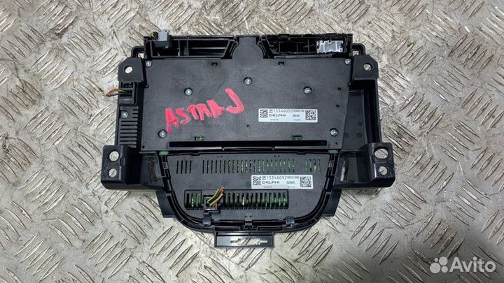 Блок управления климат-контролем Opel Astra J P10