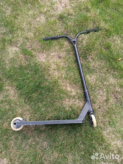 Стрит кастом самокат