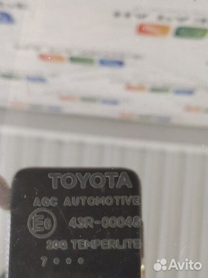 Форточка двери задняя правая Toyota Rav4 XA40