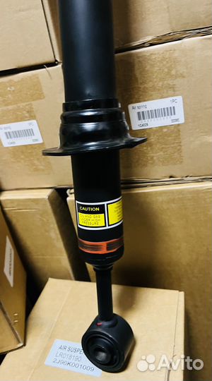 Передний амортизатор Lexus GX460