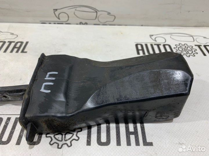 Ограничитель двери передний правый Volkswagen Polo