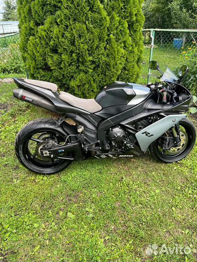 Продам Yamaha R1 2008г