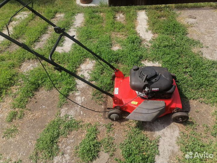 Газонокосилка бензиновая самоходная бу