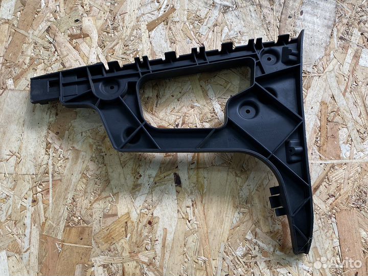 Крепление заднего бампера Ауди а5 8т