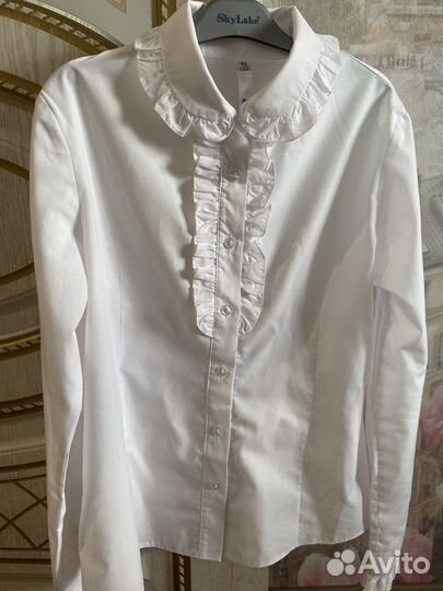 Блузка белая