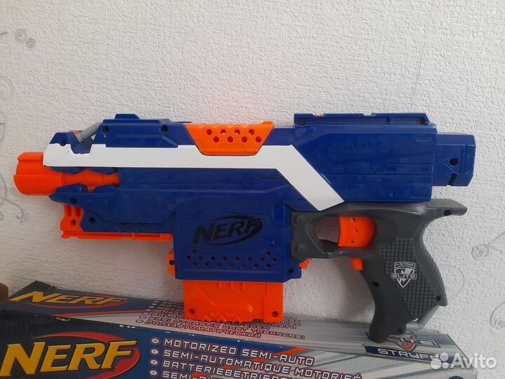 Бластер Nerf Elite Stryfe + 6 снарядов