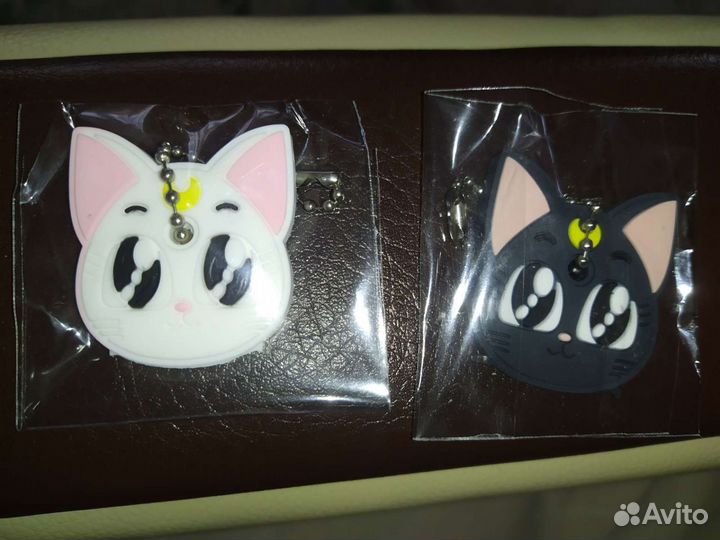 Брелок, чехол на ключи