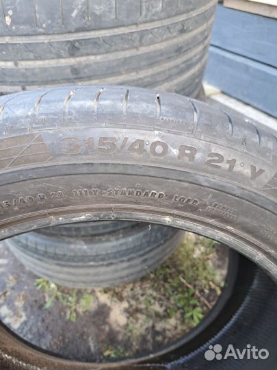Continental ContiChampionContact 315/40 R21 и 275/45 R21