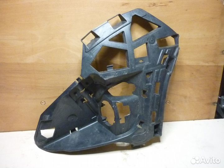 Кронштейн птф Grand Scenic 3 001033319 левый