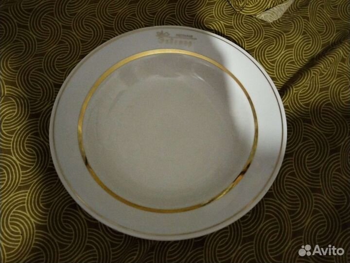 Тарелка гостиница Экватор