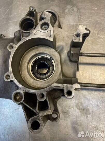 Картер Yamaha Jog 5BM Левая половина Оригинал