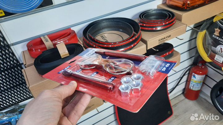 Замок капота спортивный красный Pro-Sport