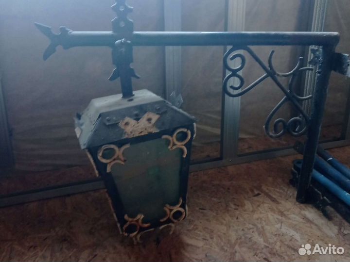 Фонарь уличный настенный