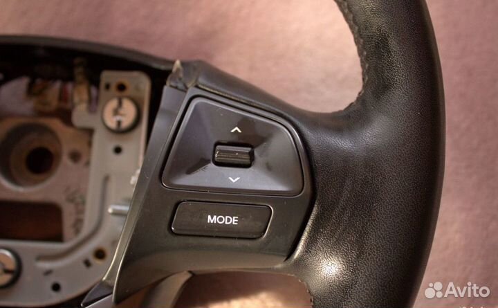 Руль Kia Rio 3 с подогревом + подушка безопаности