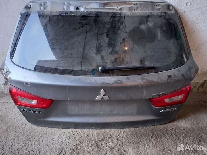 Продаю крышку багажника