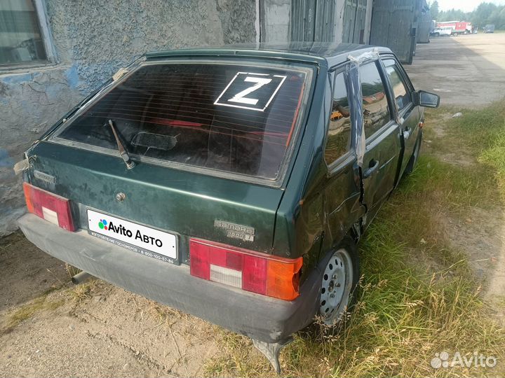 ВАЗ 2109 1.5 МТ, 2004, битый, 140 000 км