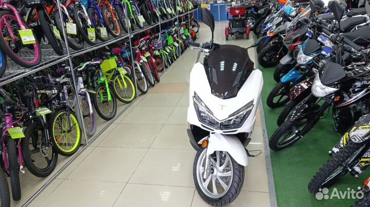 Скутер Vento VMC PCX 200