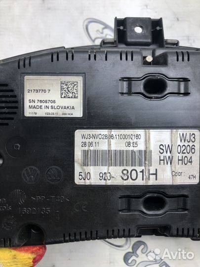 Панель приборов Skoda Fabia