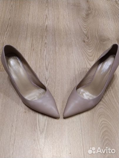 Туфли женские 39 размер Vitacci