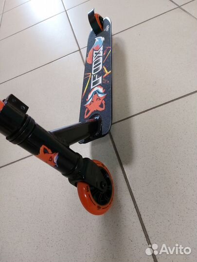 Трюковой самокат для начинающих