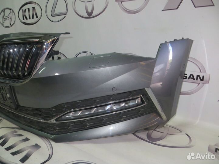 Бампер передний в сборе Skoda Superb 3