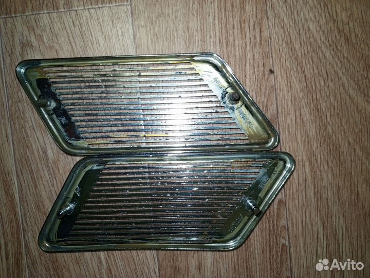 Хром решетки задних стоек ваз 2103 СССР