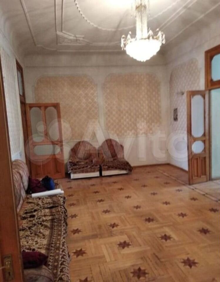 4-к. квартира, 110 м², 2/2 эт.