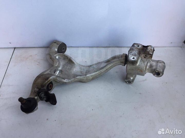 Рычаг передний нижний правый на Infiniti Ex Qx50