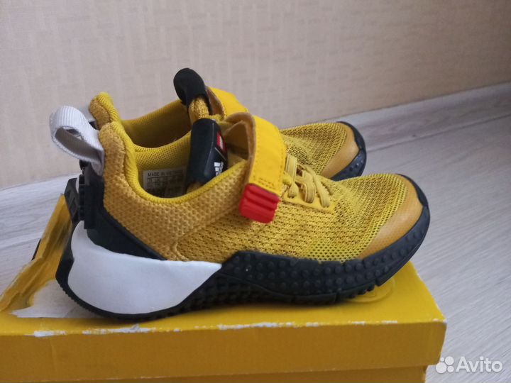 Кроссовки adidas lego