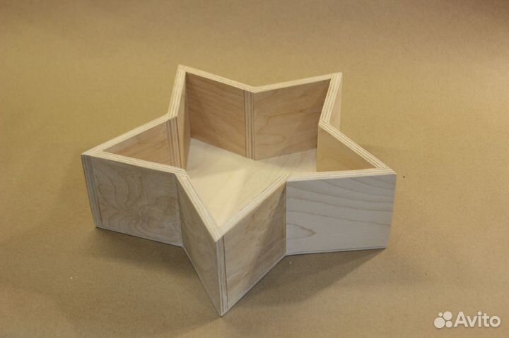 Ящики, пеналы, боксы, футляры для подарков