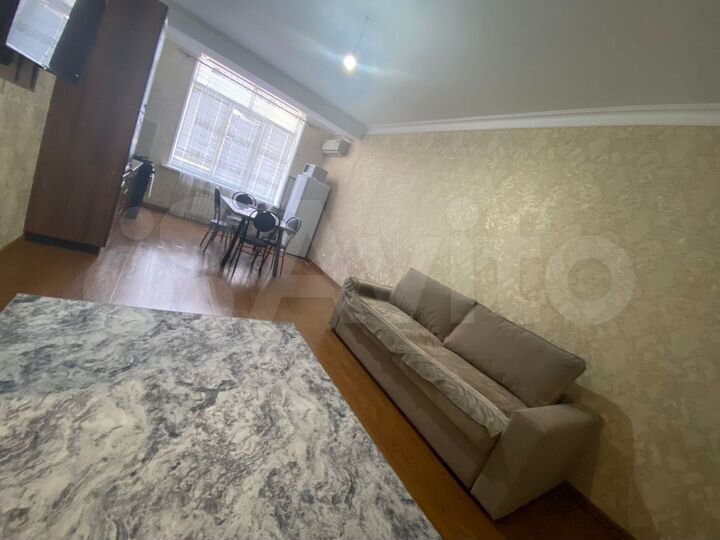 1-к. квартира, 60 м², 2/5 эт.