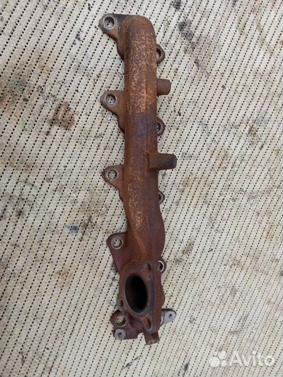 Выпускной коллектор левый Toyota Land Cruiser 200