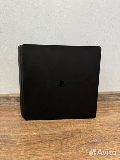 PS4 Slim + 10 игр