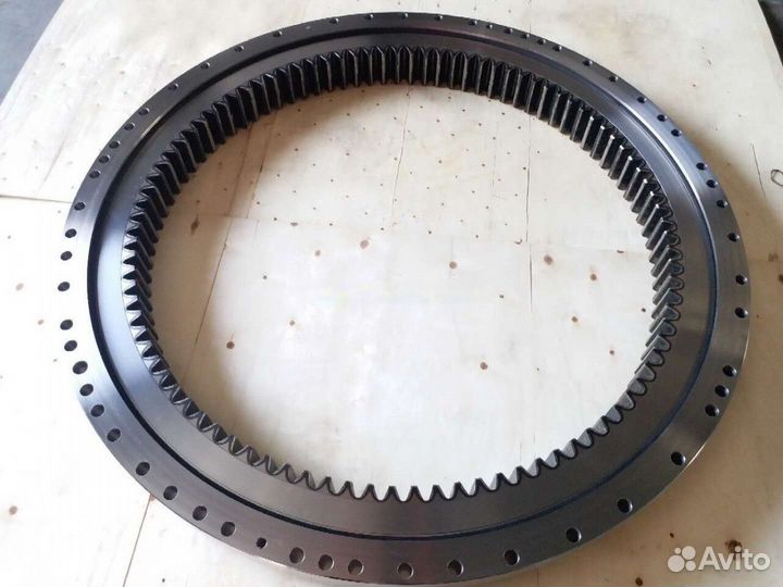 Круг поворота CAT 324