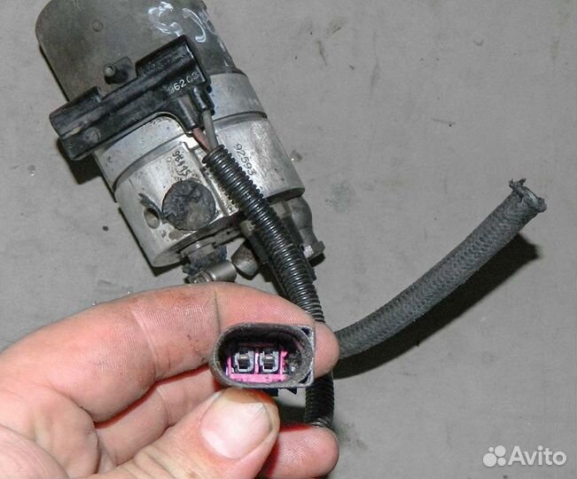 Распределитель тормозных усилий 8E0614175D