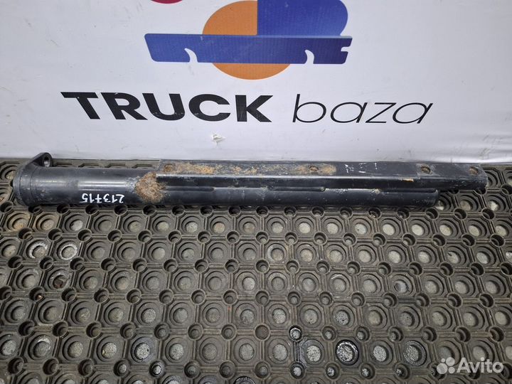 81664202527 Кронштейн бака AdBlue Man TGS, Man TGX