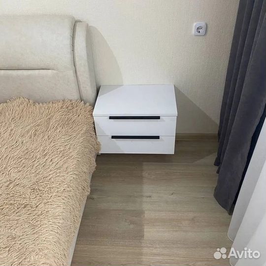 Тумба с ящиками