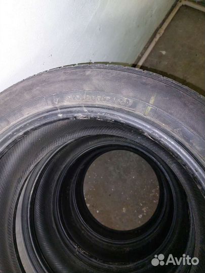 Yokohama BluEarth E70BZ 215/55 R17 94