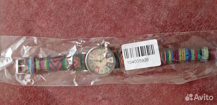 Часы кварцевые новые