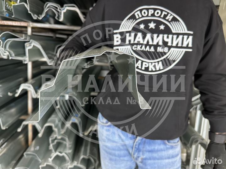 Правый порог Renault Sandero Stepway