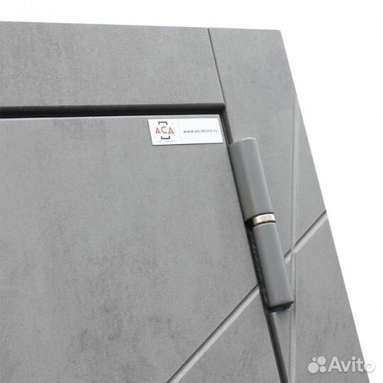 Входная дверь