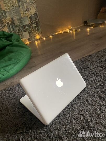 Apple MacBook 13